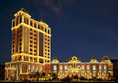 Đẹp tráng lệ với thiết kế khách sạn kiểu Pháp 4 sao - Hoa An Hotel tại Phan Thiết